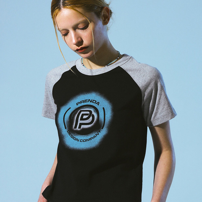 韓國PRENDA - SPRAY LOGO COMBINATION RAGLAN TEE BLACK